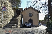 26 Alla Chiesa di San Sebastiano imbocco su scaletta la 'Via del Rione'